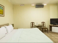 RedDoorz Near Parahyangan University