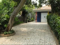 Jeng Tini Guest House