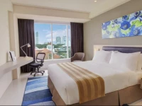Holiday Inn Express Jakarta International Expo