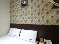 RedDoorz @ Gajahmada