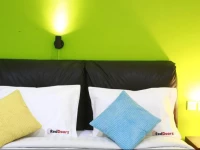 RedDoorz @ Mangga Besar 7