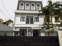 RedDoorz @ Radio Dalam 2