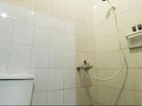 RedDoorz Near Taman Puring