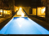 Black & White Cottages