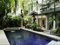 RedDoorz near Pantai Double Six