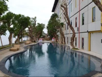 POP! Hotel Hardys Singaraja Square 2*