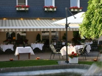 Hostellerie Le Roannay 4*