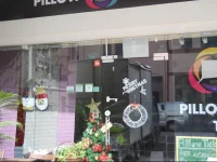 Pillow Talk Backpackers Hostel 1*