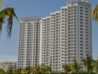 Seaside Home with 2 Car Parks in George Town