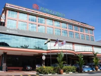 Hillcity Hotel 3*