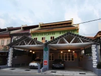 Shamrock Guest House II