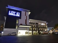 Lot 10 Boutique Hotel