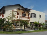 Driftwood Guest House