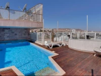 Penthouse with 3 bedrooms and private pool