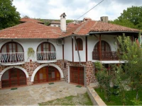 Beautiful House (Р‘СЊСЋС‚РёС„СѓР» РҐР°СѓСЃ)