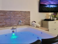 Romance In The Cabin