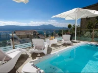 Floating Dream Holiday Home