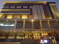 Xenious Ln Courtyard Hotel