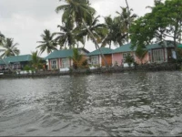 Riverine Resort 2*