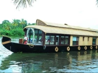 Riverland Welcome Houseboat