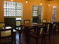 Electric Cats Bed & Breakfast