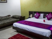 OYO Rooms Chetak Bridge