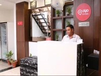 OYO Rooms Piccadily Chowk
