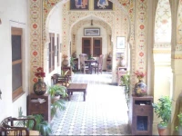 Hotel Nirbana Palace