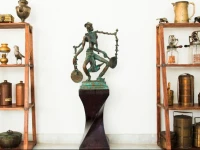 Central location for art lovers