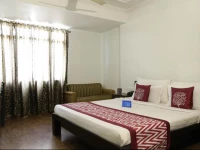 OYO Premium Jaipur Junction