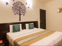 OYO Rooms Huda Metro Flagship