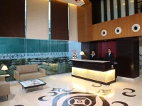 The Treehouse Queens Pearl 3*