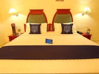 OYO Premium Guruvayur Kottapadi
