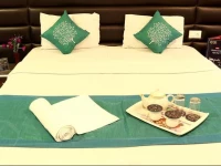 OYO Premium Marquis Street Esplanade