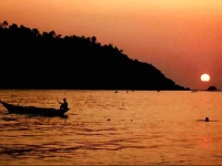 Funtastic Beach Huts Patnem