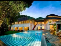 Neemranas- Tower House