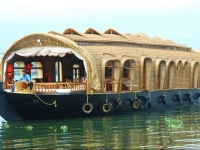 Amrutham Houseboats
