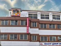 Hotel Prakaash Palace