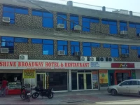 The Shine Broadway Hotel