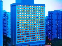 Vivanta by Taj President