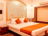 OYO Apartments Powai Lake View