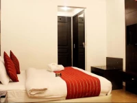 OYO Premium Camels Back Road Kulri