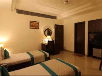 Airport Hotel Impress