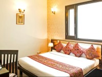 FabHotel Connaught Place