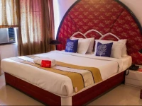 OYO Premium Nagpur Railway Station Road