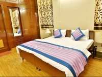 OYO Rooms Noida Expressway