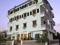 Hotel Teerth Palace