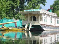 Heaven Breeze Group of Houseboats