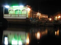 Houseboat Pride of India 2*