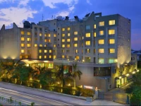 The Gateway Hotel Akota